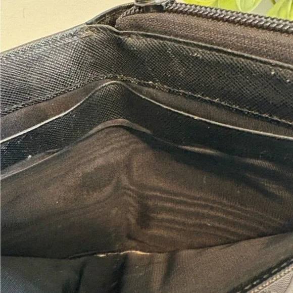 Prada Black woman’s Wallet - Picture 4 of 6